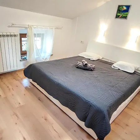 Appartman Casa Fermeglia With Private Jacuzzie And Truffle Hunting Experience Apartment Roc